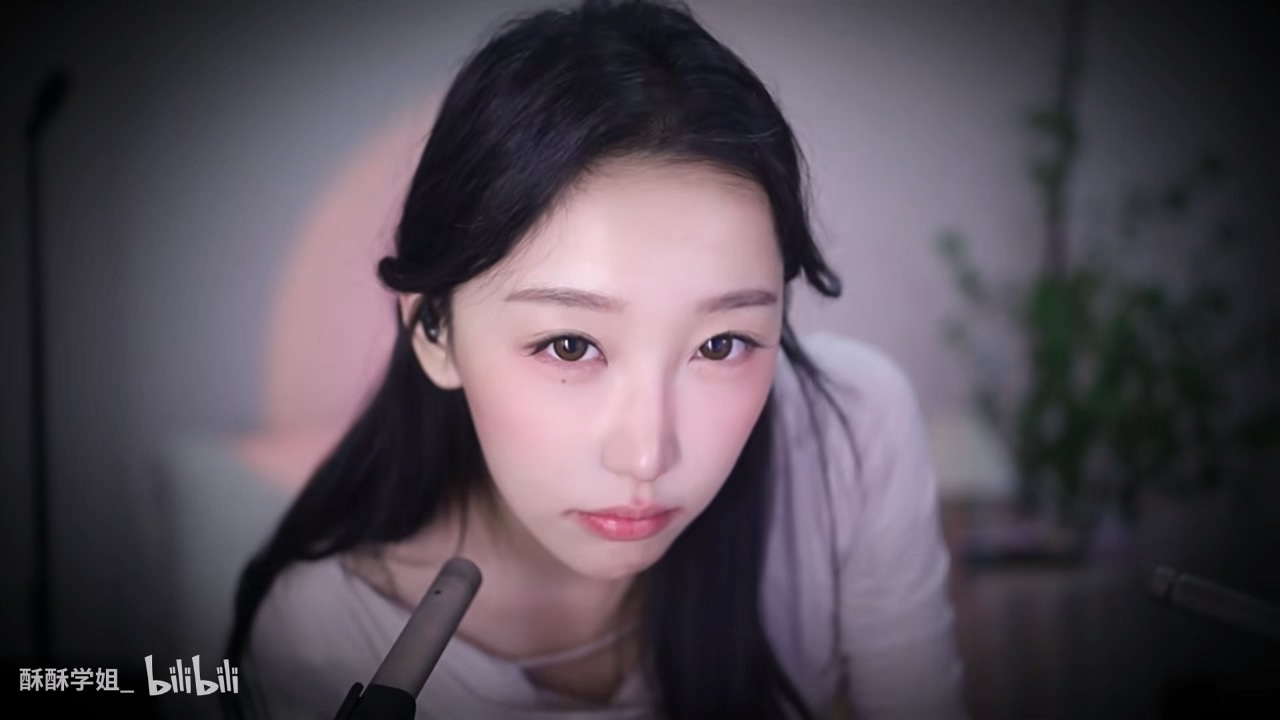 付费视频-酥酥学姐剧情丨和女上司放假的约会 裸足 舔耳 口腔音