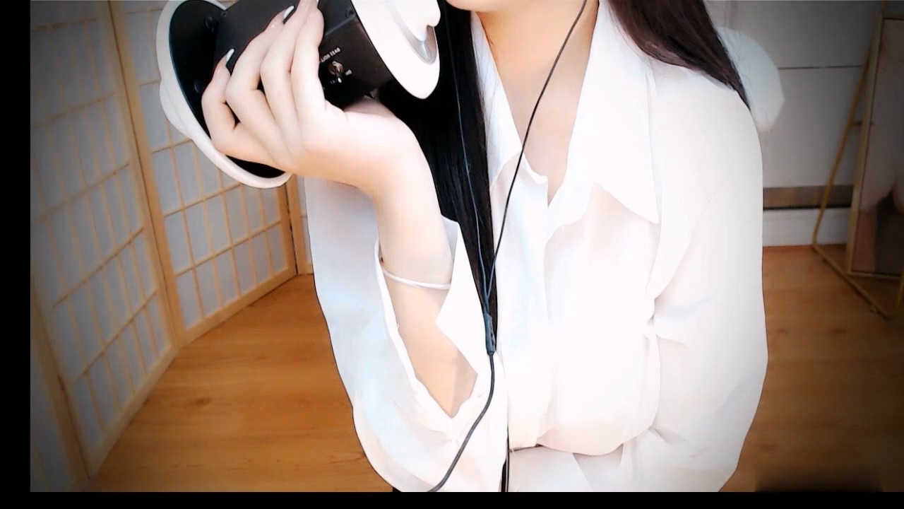 付费视频-桃子baby&桃酱小姐姐S超火定制_被弟弟推倒的姐姐